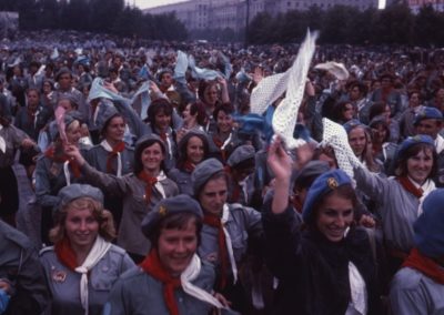 22 lipca 1969, Warszawa. Uroczyste obchody 25-lecia PRL, grupa harcerzy na Placu Defilad